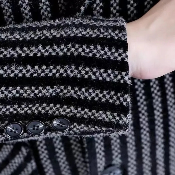 Classic Men's Bag for a Timeless Look