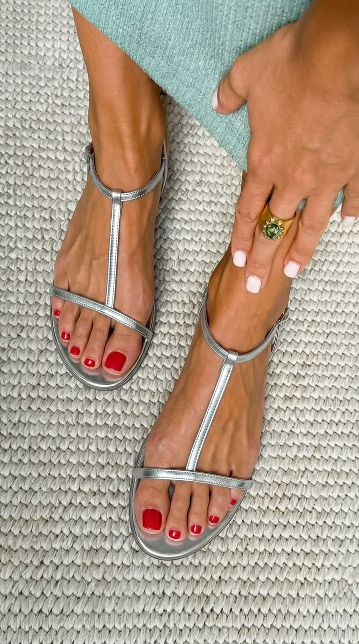 Women's Flat Sandals with Metallic Straps and Back Buckle for Autumn