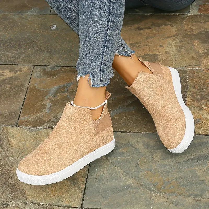 Scout - Trendy and sturdy women's boots for every occasion