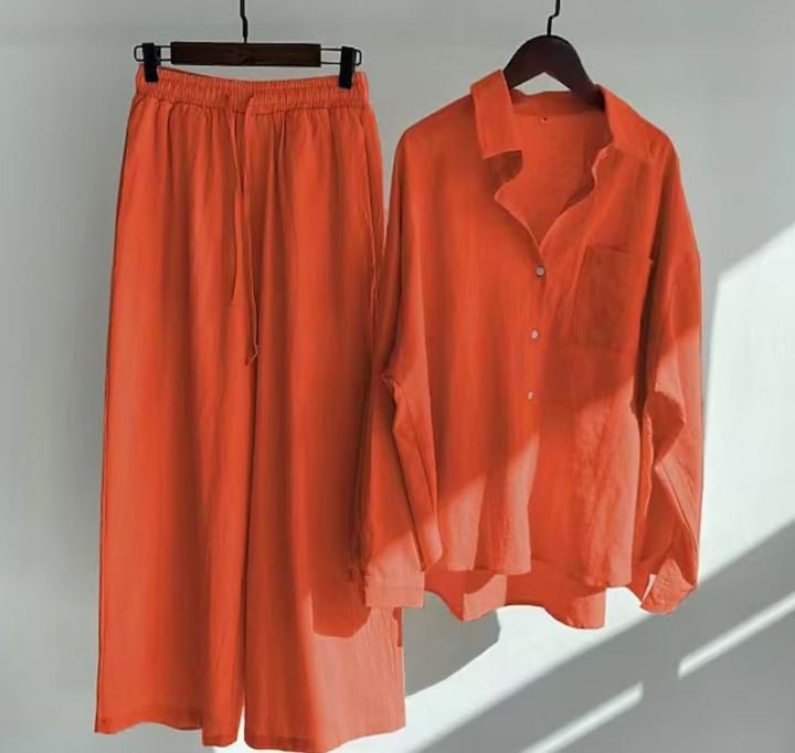 Women's Two-Piece Outfit with Loose Shirt and Fluid Pants for Casual Autumn Style