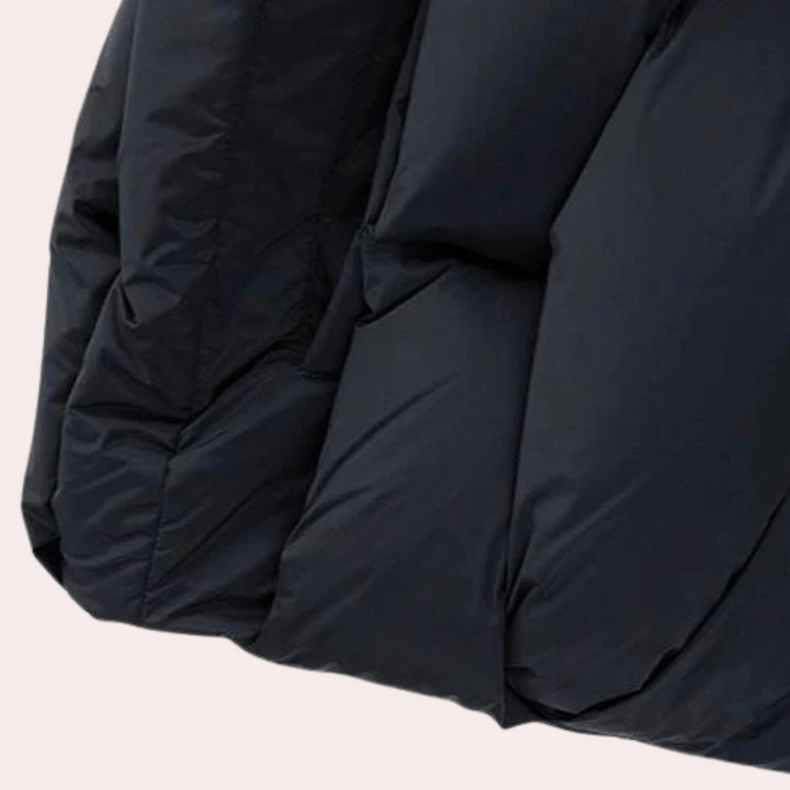 CHRISTIAN - Stylish Puffer Jacket for the Fashion-conscious Man