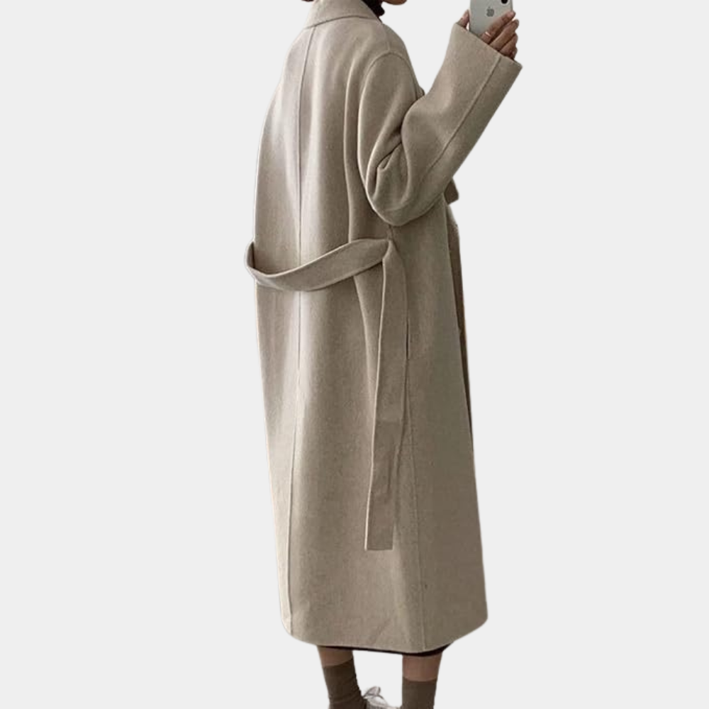 Stylish long winter coat for women - Stay warm and trendy!
