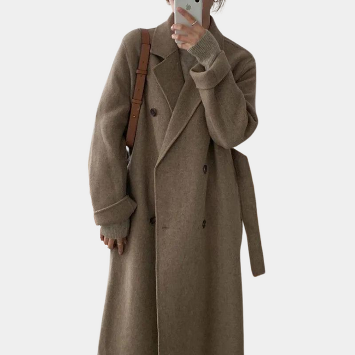 Stylish long winter coat for women - Stay warm and trendy!