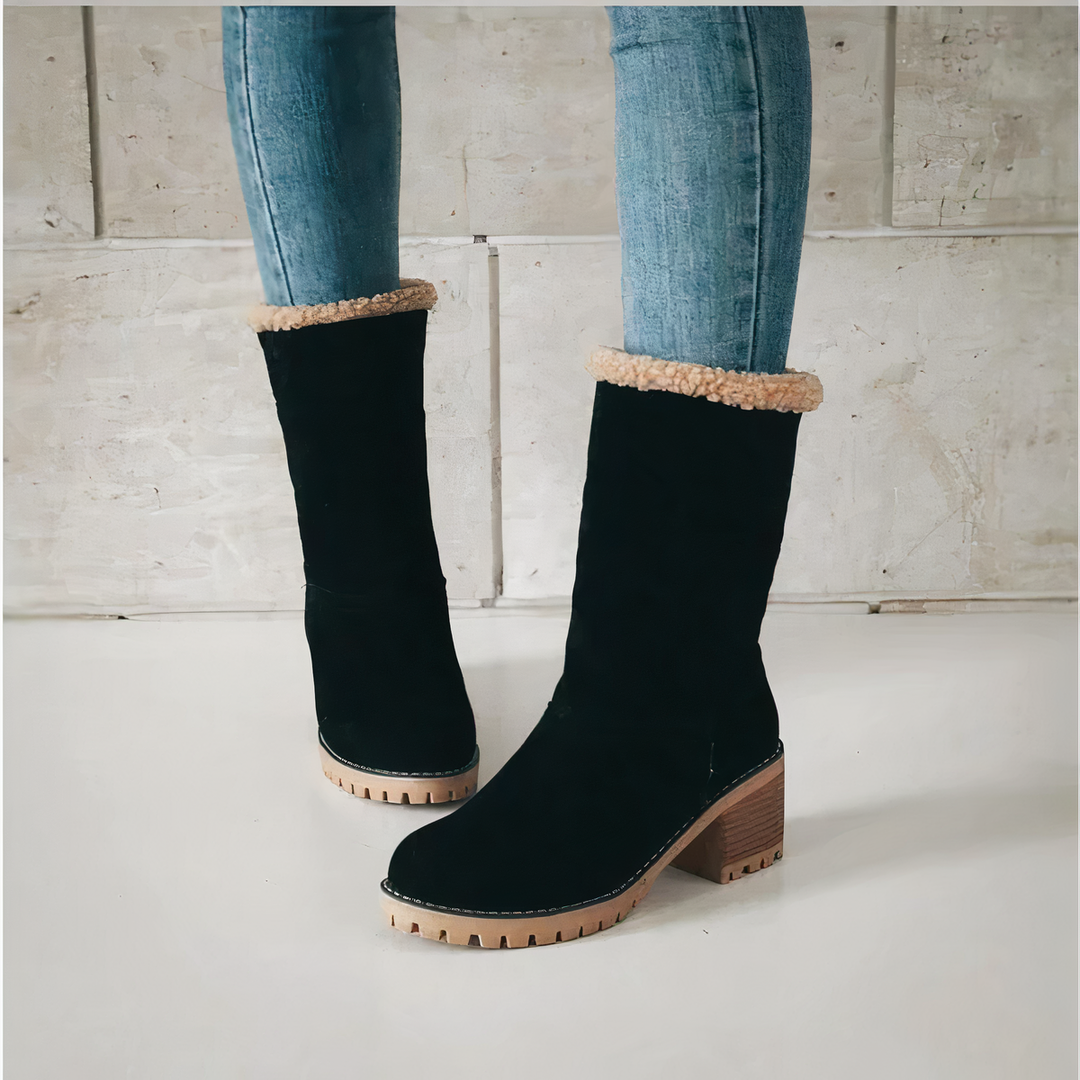 Stylish boots with square heel - Haven