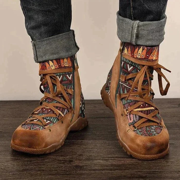 Eloise - Discover the latest fashion trend with these trendy boots!
