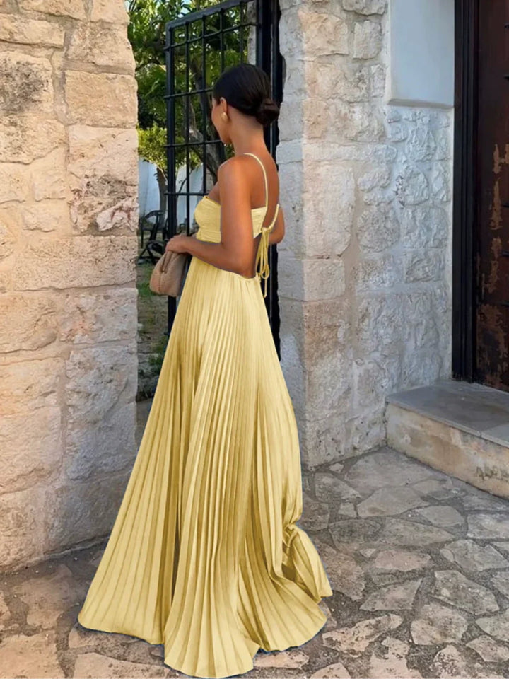 Maxi Dress for Women Fall Halter Neck Pleated Dress with High Waist and Cut-Outs