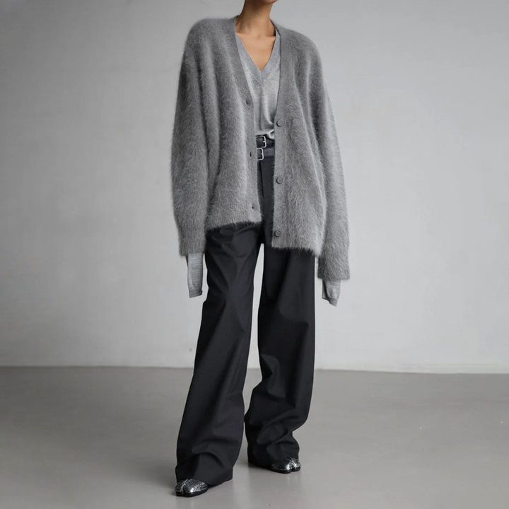 Luxurious cashmere cardigan from Cosy Couture