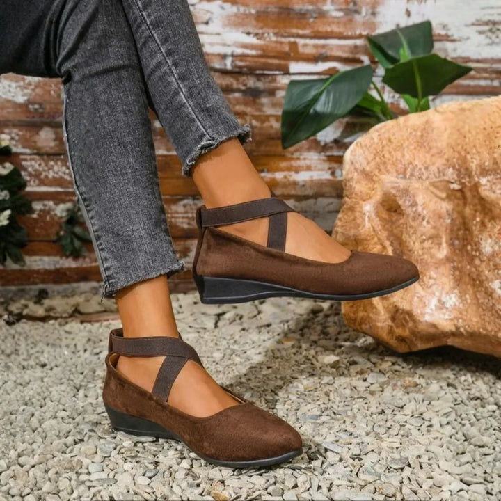 Women's Faux Leather Closed-Toe Wedge Ballet Flats Autumn Footwear
