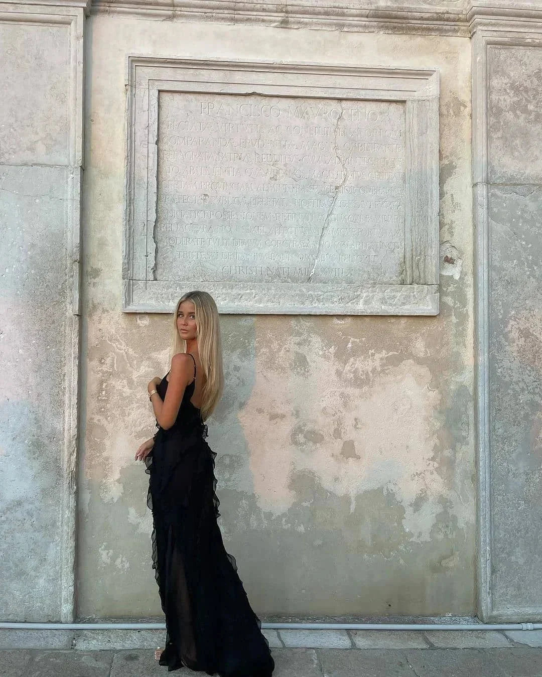 Women's Ruffle Maxi Dress with Adjustable Straps for Fall Evening Occasions