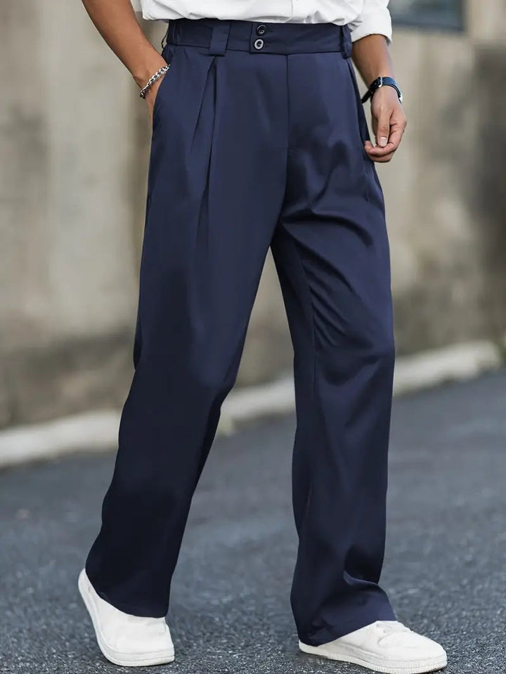 Loose-Fit Men’s Pleated Trousers with Double Button Waist Closure