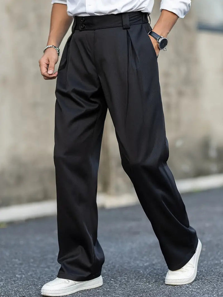 Loose-Fit Men’s Pleated Trousers with Double Button Waist Closure