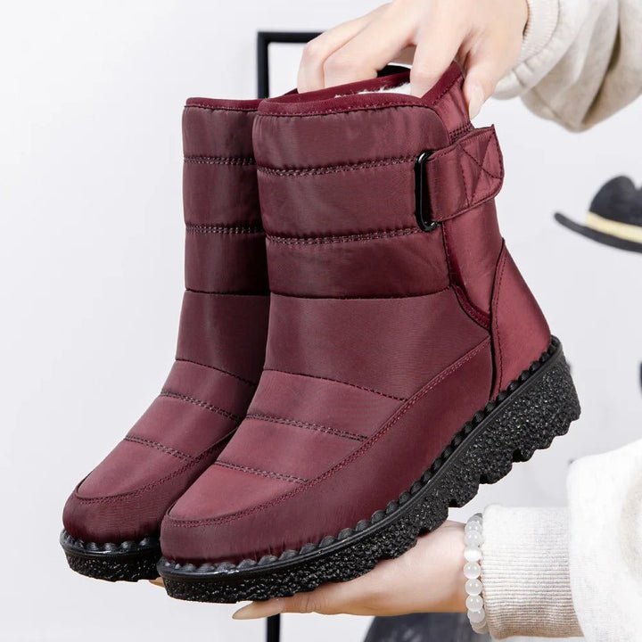 Eleanor - Stylish and waterproof winter snow boots for comfortable winter hiking